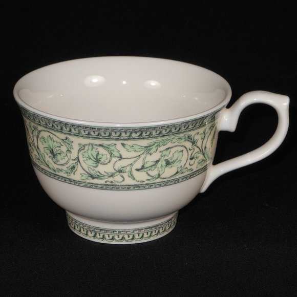 3 footed tea cups. RHS UK Applebee Collection - Picture 4 of 6
